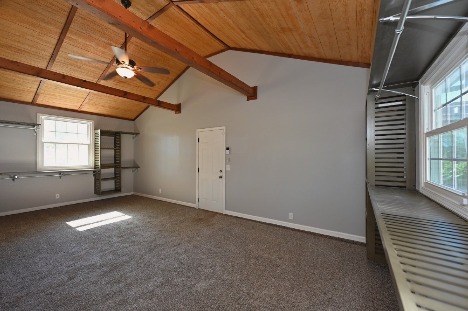 Beautifully Remodeled 3 bed, 2 bath Home property image