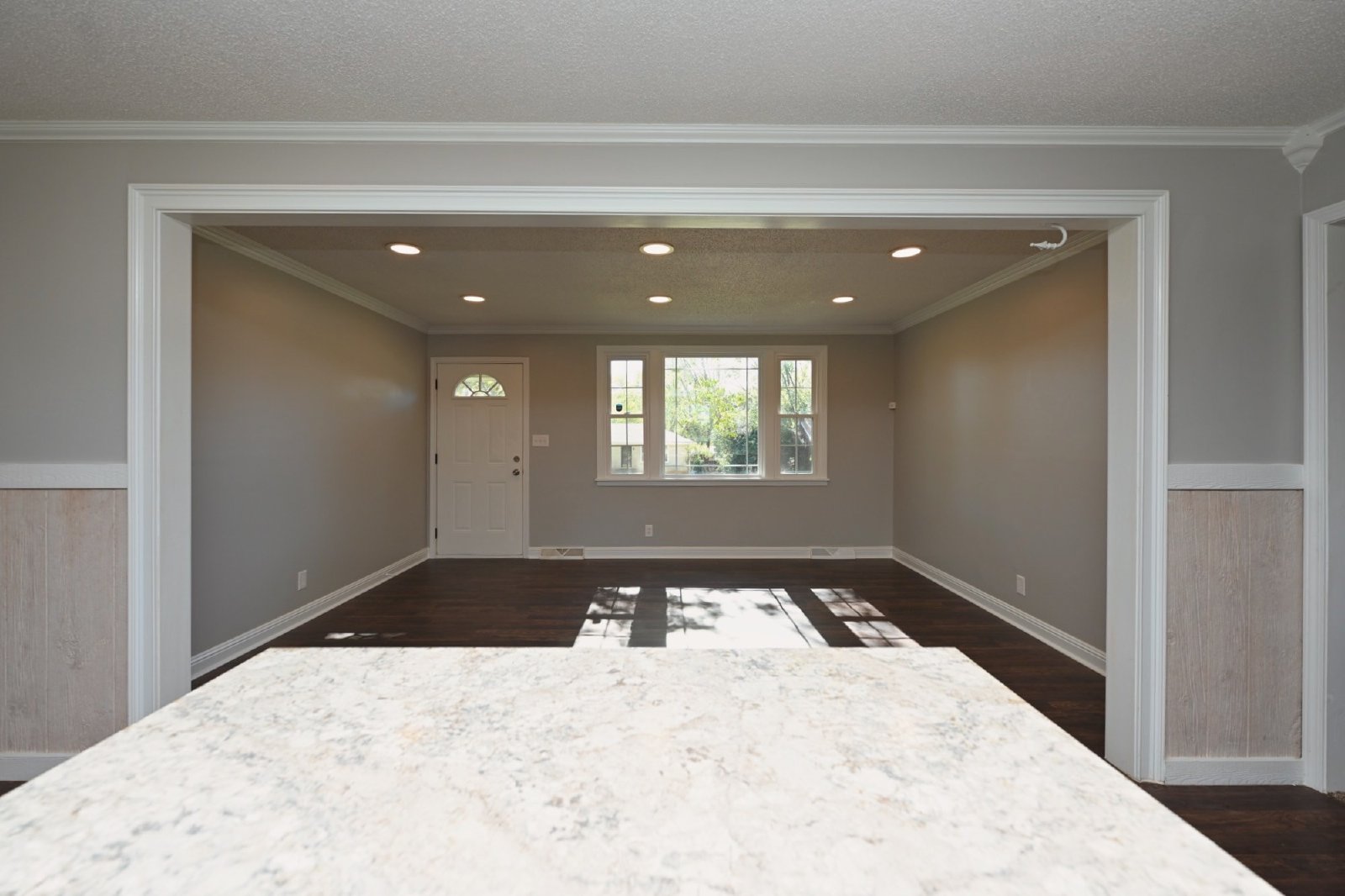 Beautifully Remodeled 3 bed, 2 bath Home property image