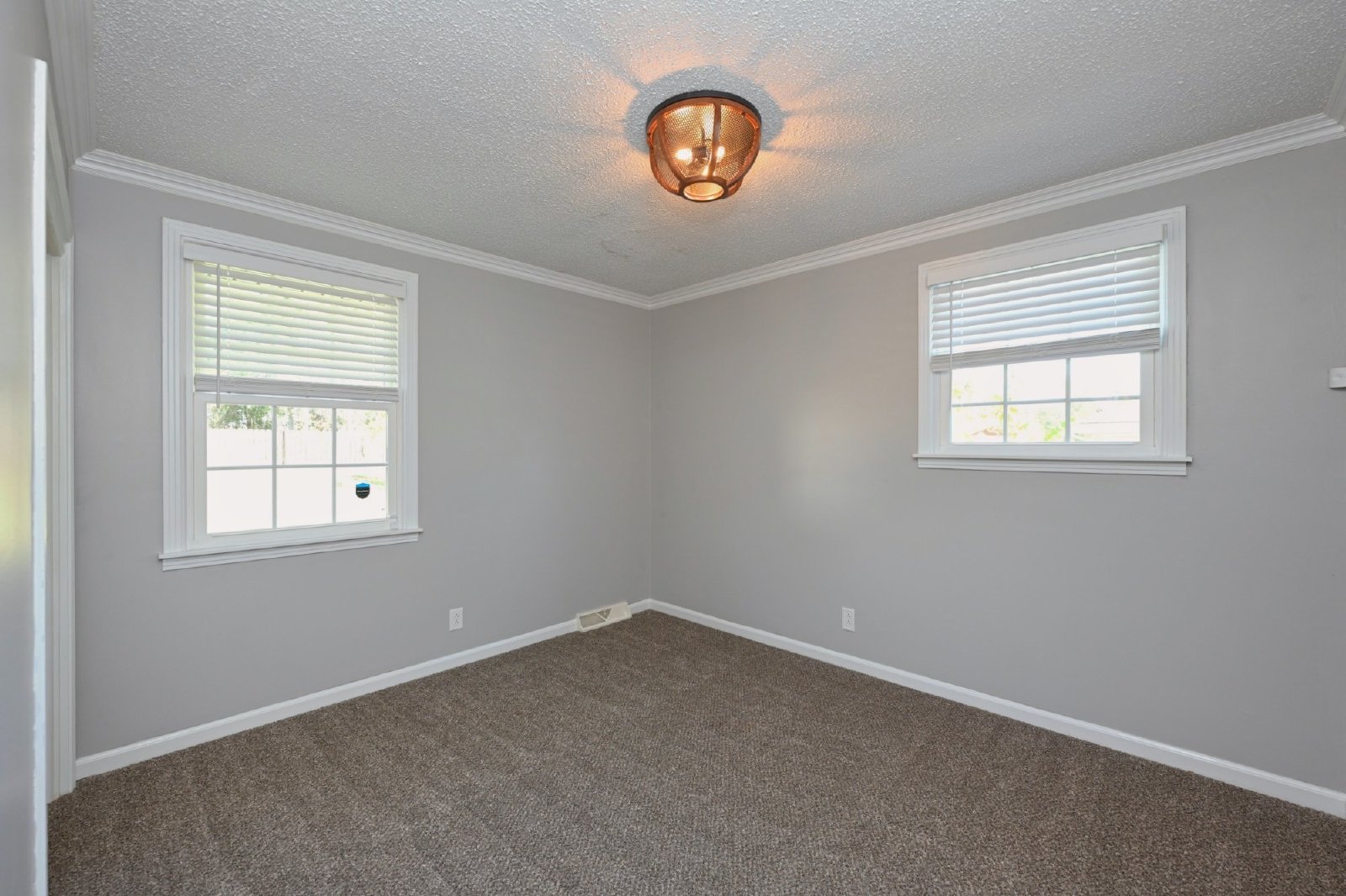 Beautifully Remodeled 3 bed, 2 bath Home property image