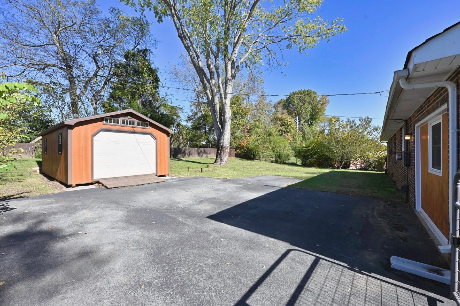 Beautifully Remodeled 3 bed, 2 bath Home property image