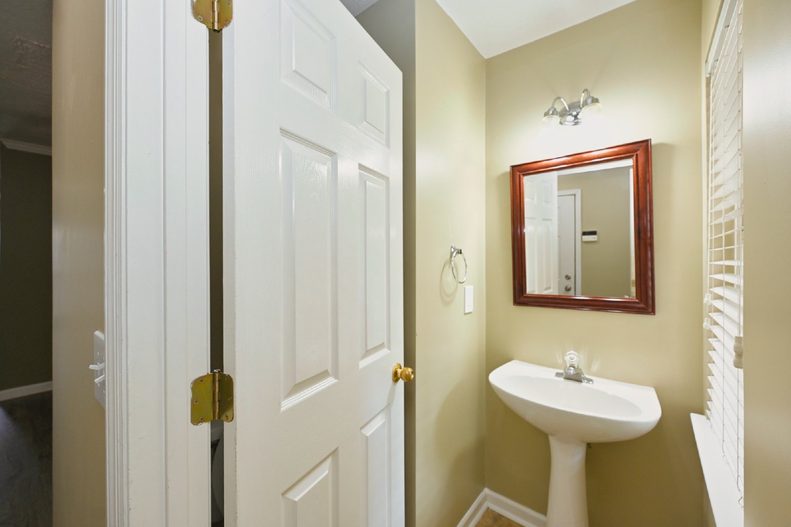 Beautiful 2BR/2.5BA Townhome in Nashboro Village property image
