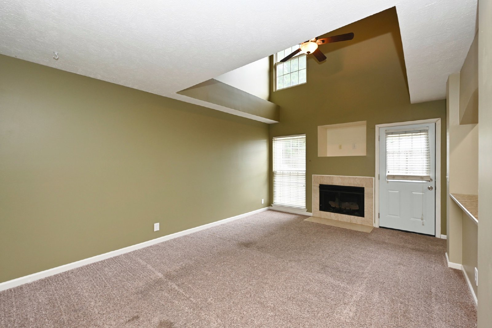 Beautiful 2BR/2.5BA Townhome in Nashboro Village property image