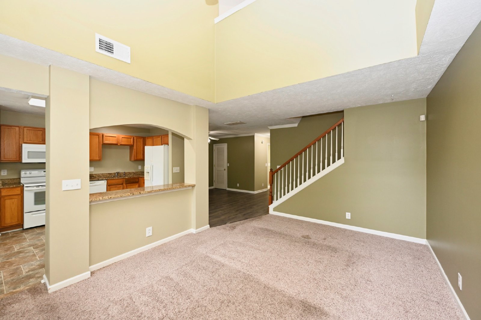 Beautiful 2BR/2.5BA Townhome in Nashboro Village property image
