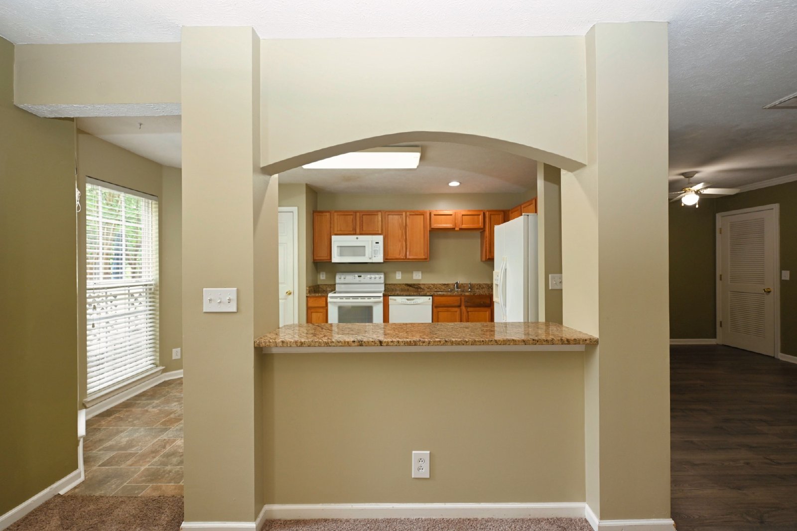 Beautiful 2BR/2.5BA Townhome in Nashboro Village property image