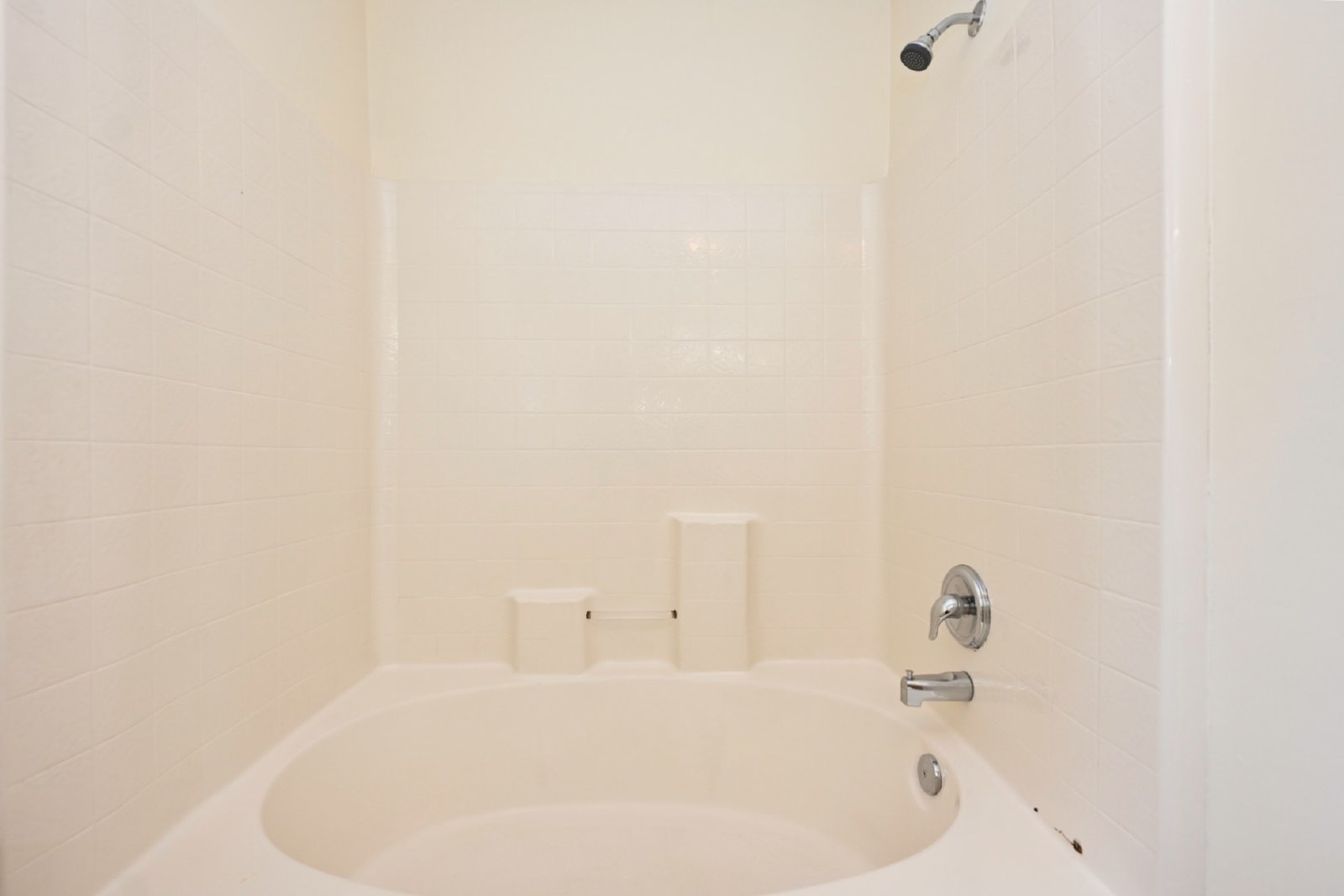Beautiful 2BR/2.5BA Townhome in Nashboro Village property image