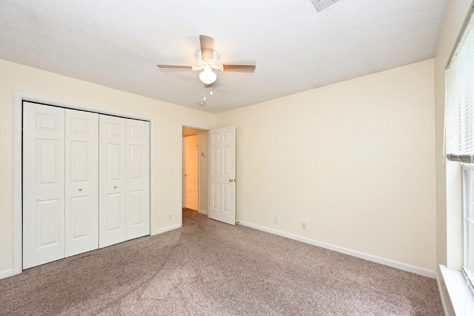 Beautiful 2BR/2.5BA Townhome in Nashboro Village property image