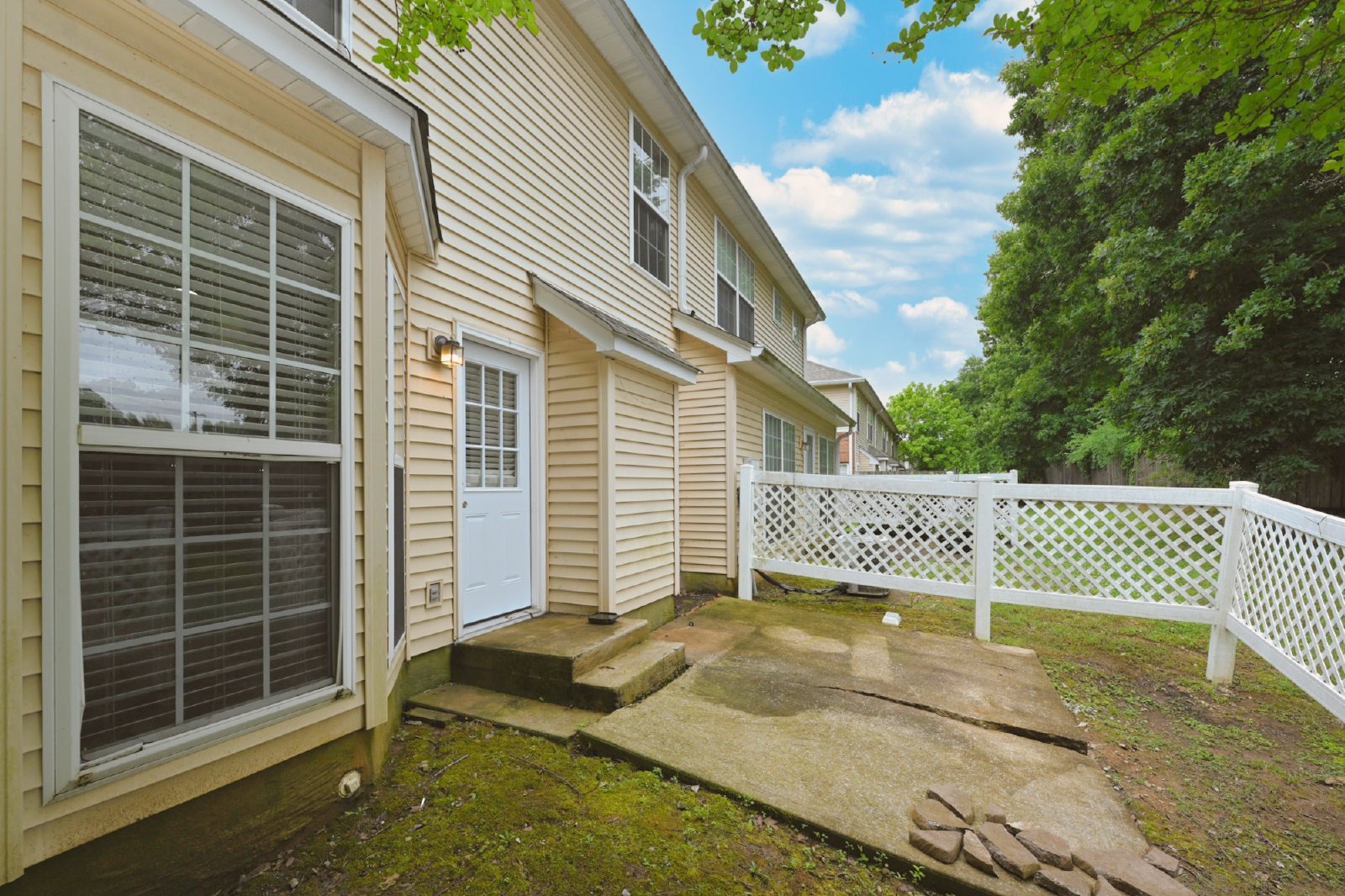 Beautiful 2BR/2.5BA Townhome in Nashboro Village property image