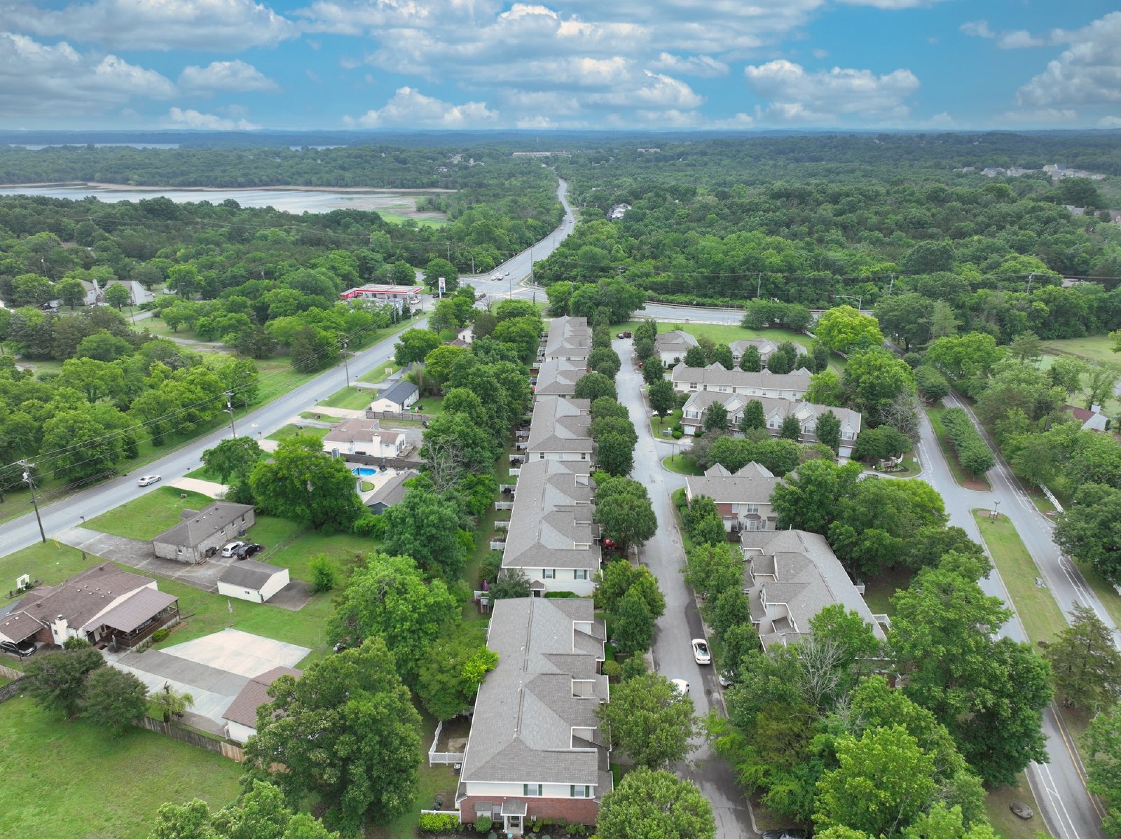 Beautiful 2BR/2.5BA Townhome in Nashboro Village property image