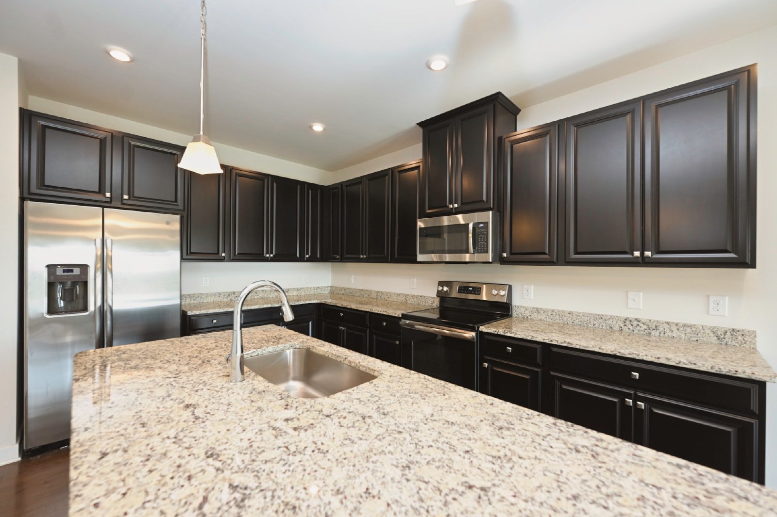Beautiful, like new 3BR/2.5BA townhouse in Goodlettsville property image