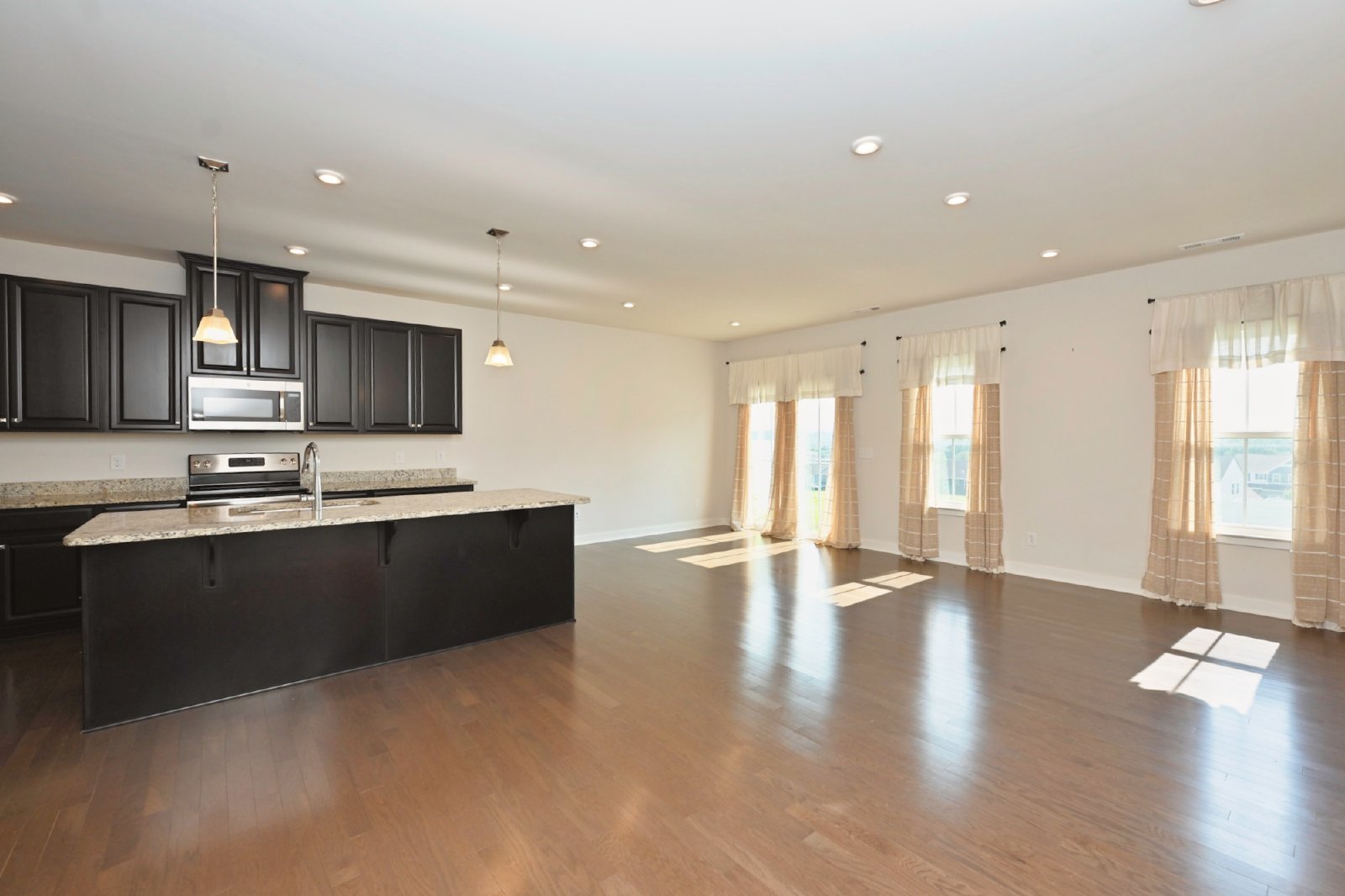Beautiful, like new 3BR/2.5BA townhouse in Goodlettsville property image