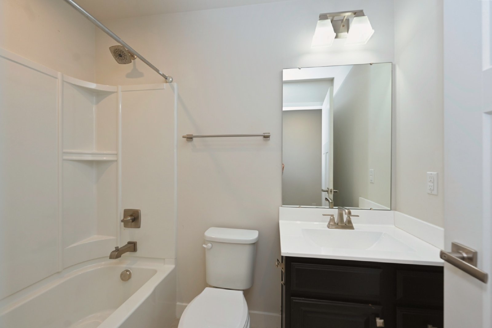 Beautiful, like new 3BR/2.5BA townhouse in Goodlettsville property image