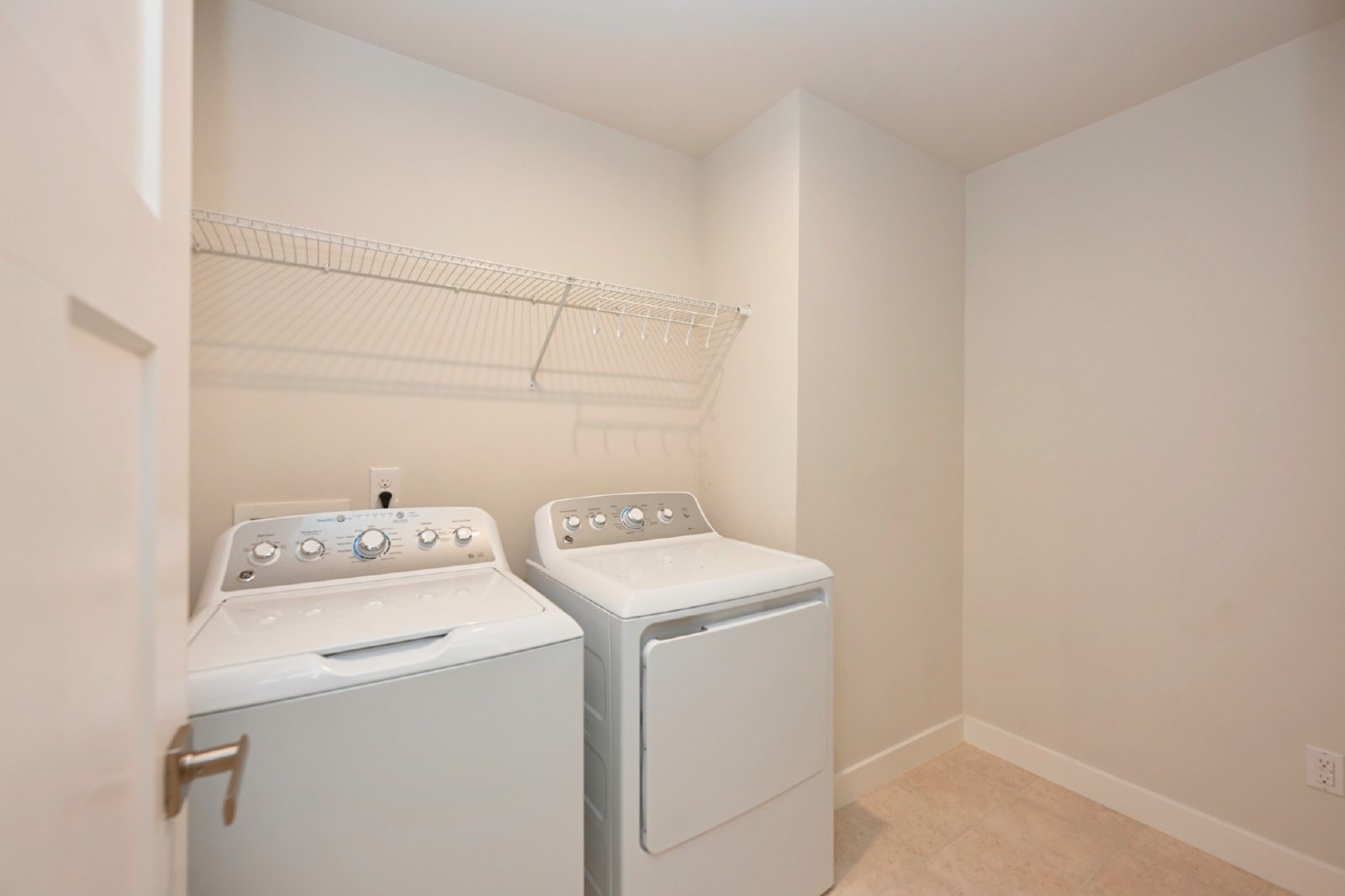 Beautiful, like new 3BR/2.5BA townhouse in Goodlettsville property image